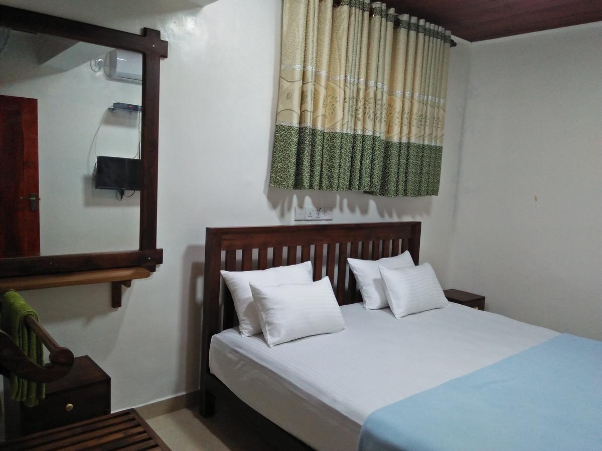 Shaa Lodge ทิซซามาฮารามา ภายนอก รูปภาพ