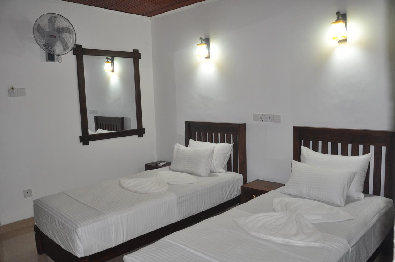 Shaa Lodge ทิซซามาฮารามา ภายนอก รูปภาพ